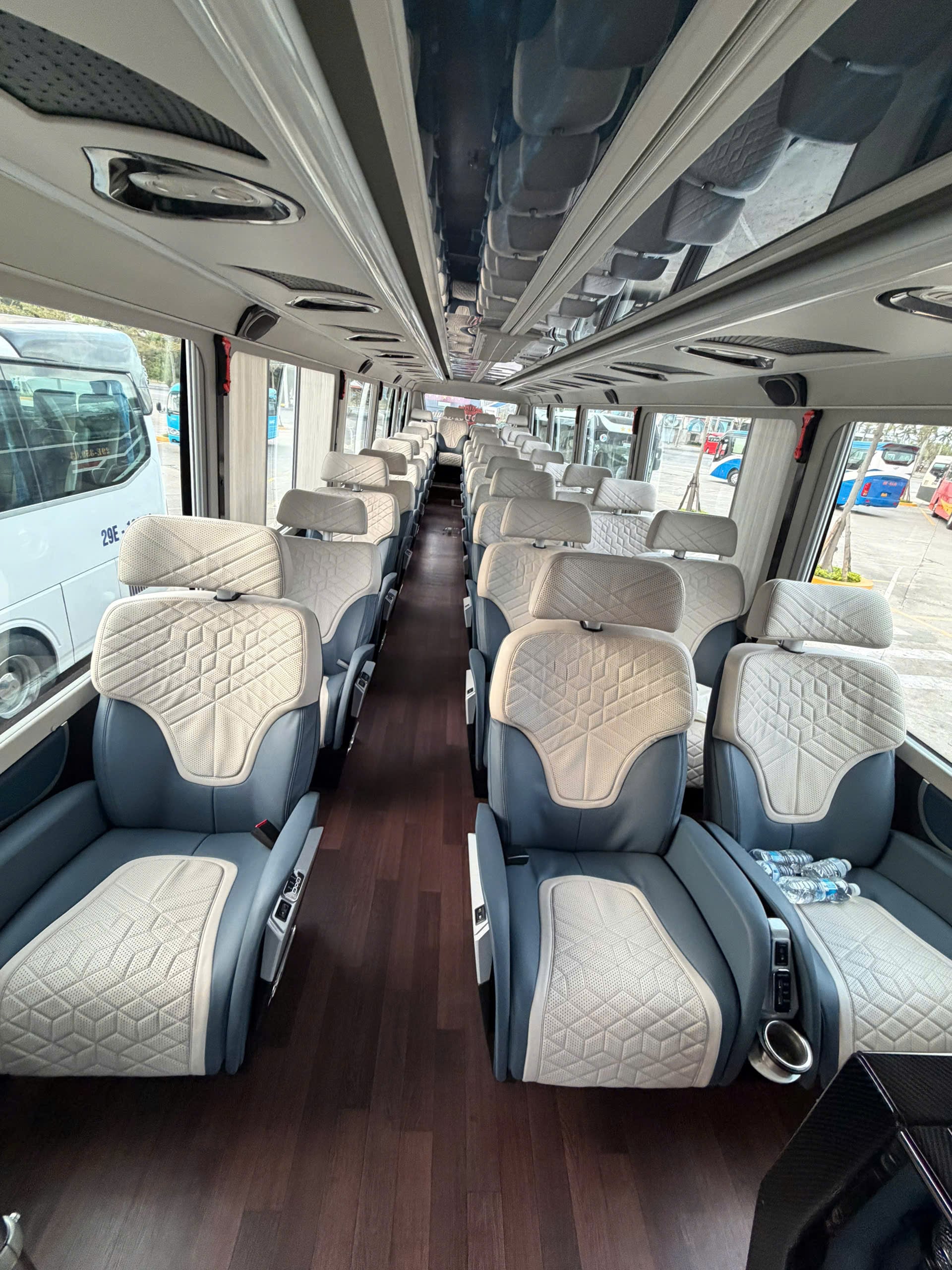 Asia Limousine Hero