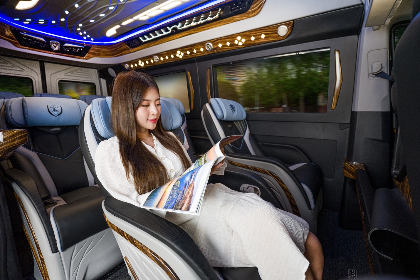 Di chuyển an toàn với xe Limousine đảm bảo riêng tư