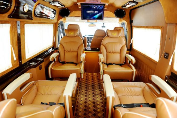 Thuê xe limousine an toàn mùa dịch