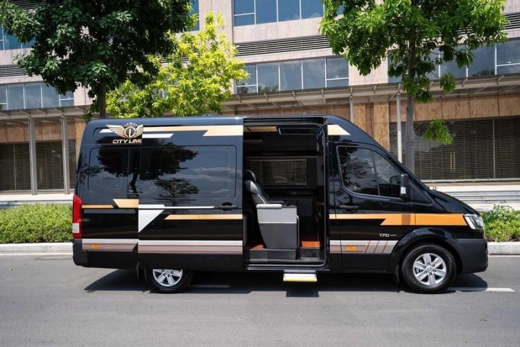 Dịch vụ thuê xe limousine Hà Nội uy tín và chất lượng 2022