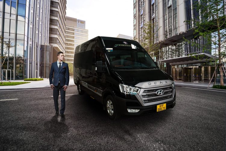 Thuê xe Limousine có tài xế theo tháng cần lưu ý những gì?