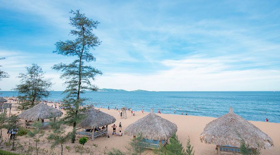 Gợi ý một số bãi biển gần Hà Nội siêu hot