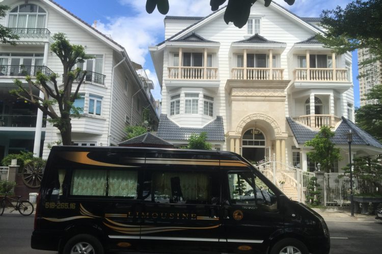 Bảng giá thuê xe 7 chỗ ngày Tết 2023