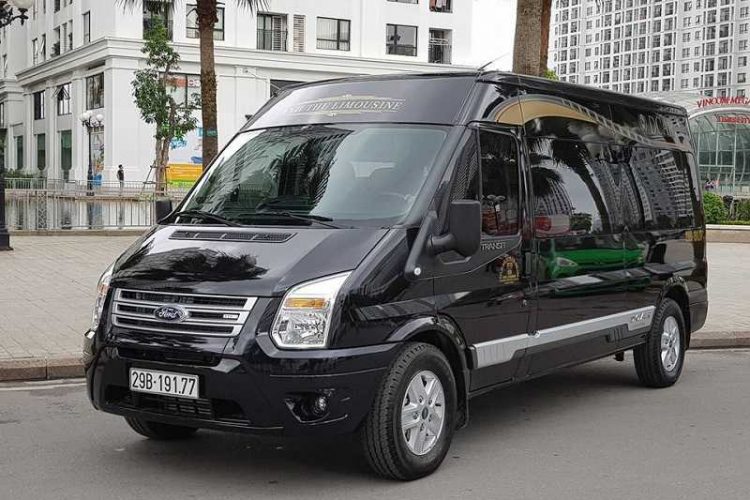 Dịch vụ cho thuê xe Limousine 10 chỗ uy tín Hà Nội