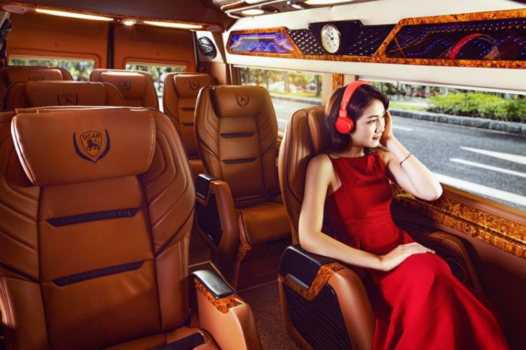 Cho thuê xe Limousine Hà Nội cao cấp đi du lịch giá ưu đãi