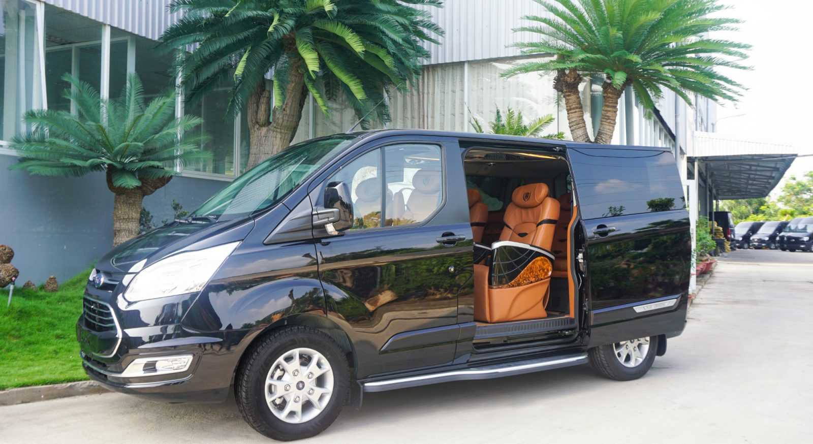 Nên hay không sử dụng phương án thuê xe Limousine đi du lịch xuyên Việt?
