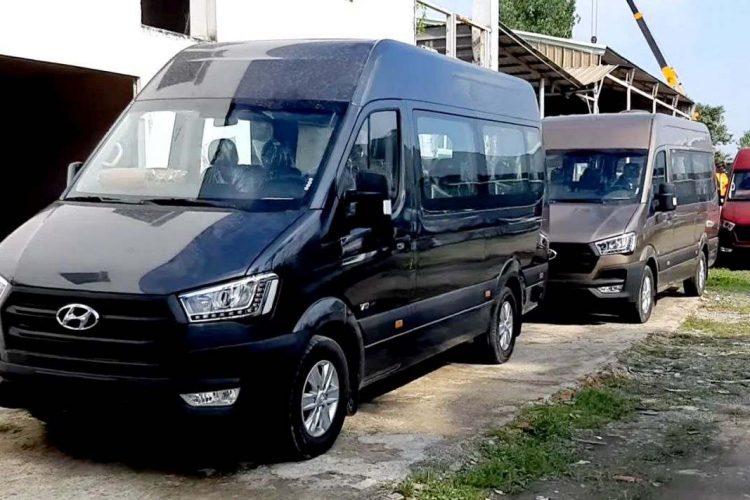 Giá cho thuê xe Solati Limousine 12 chỗ 2023
