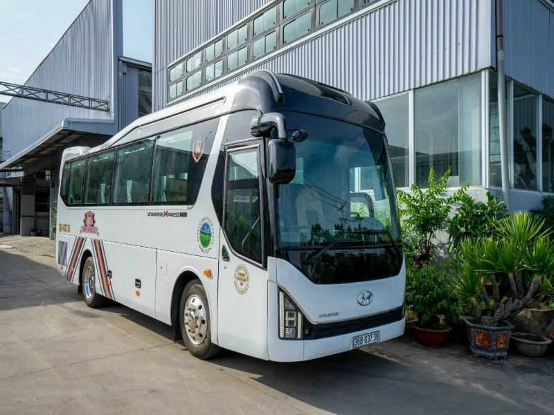 Dịch vụ cho thuê xe fuso Limousine 19 chỗ Hà Nội đi Hà Giang đầu năm 2023