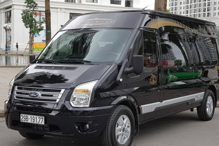 CHO THUê XE 9 CHỖ LIMOUSINE D-CAR GIÁ RẺ