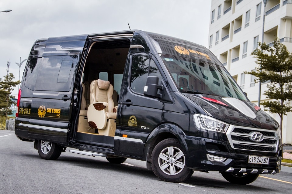 Liên hệ đặt thuê xe Solati Limousine 12 chỗ giá rẻ chất lượng tại Hà Nội - Asia Limousine