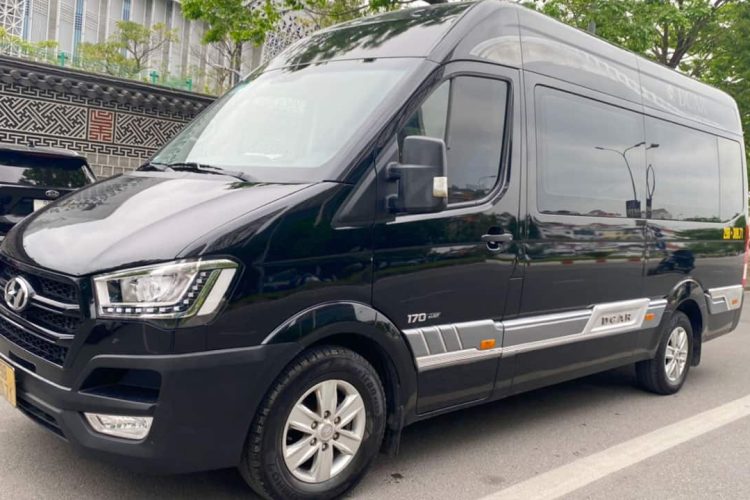Thuê xe limousine 9 chỗ Dcar từ Hà Nội đi Sơn La