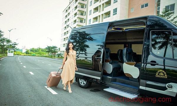 Thuê xe limousine Hà Nội đi Yên Bái tháng 8