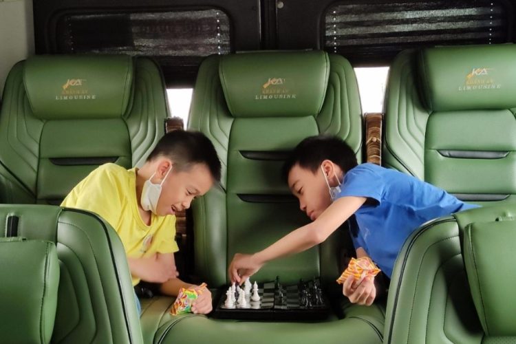 Giá thuê xe Limousine Hà Nội 1 ngày