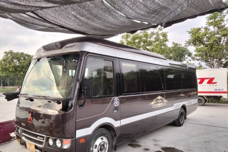 Thuê xe limousine Hà Nội đi Cát Bà