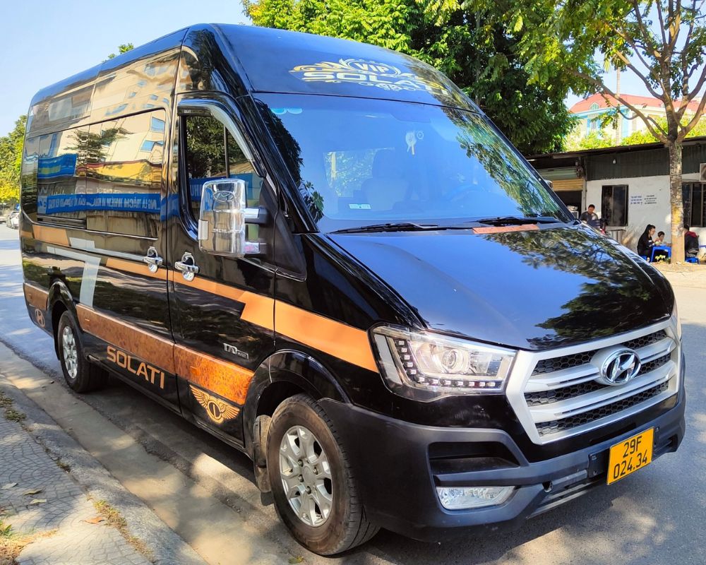 Ngoại thất xe Dcar Solati Limousine sang trọng