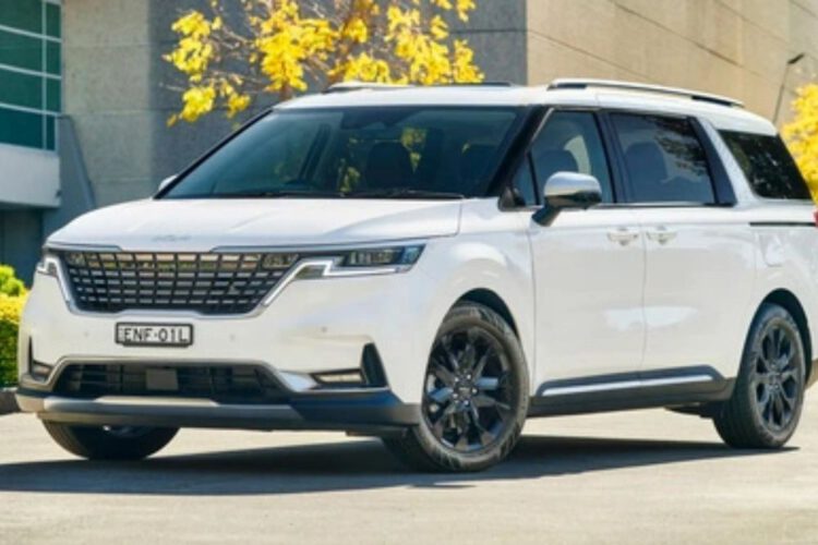 Cho Thuê Xe Kia Carnival Hà Nội