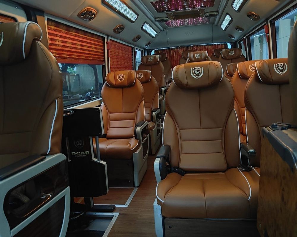 Xe Limousine 18 chỗ Fuso