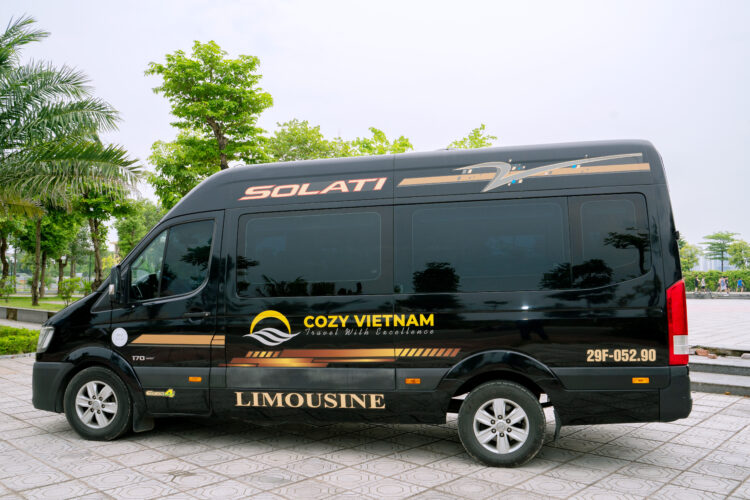 limousine 9 chỗ