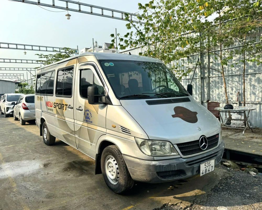 Cho thuê xe 16 chỗ Toyota Hiace Hà Nội