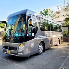 Thuê Xe Limousine Universe 19 Chỗ