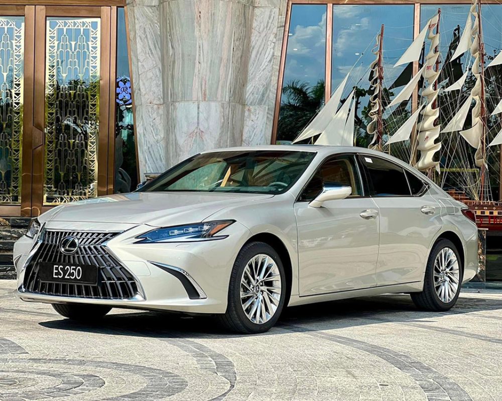 Dòng xe Lexus ES 250