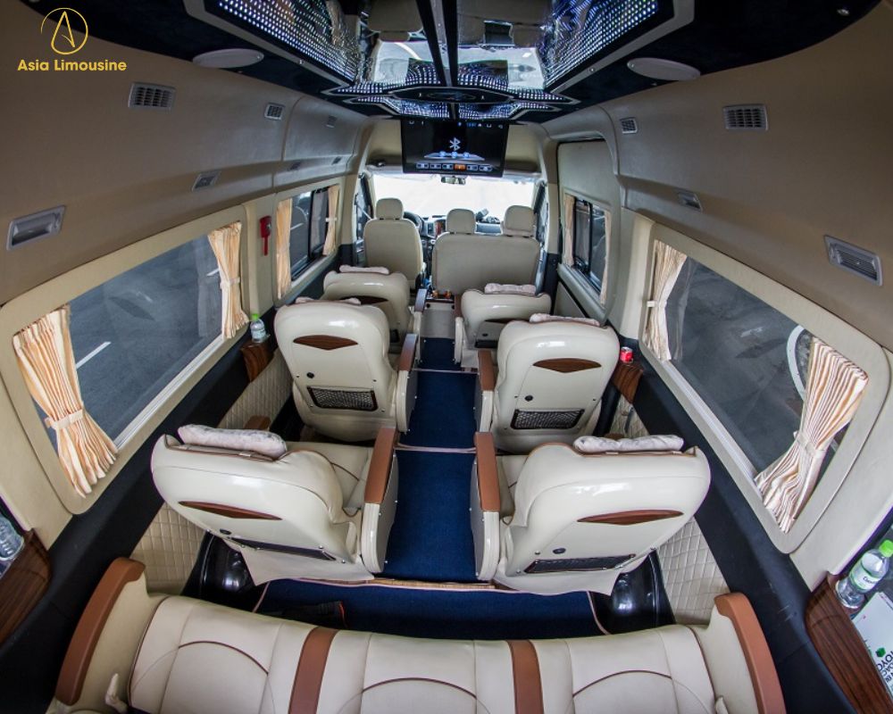 Xe limousine 12 chỗ đi Lào Cai