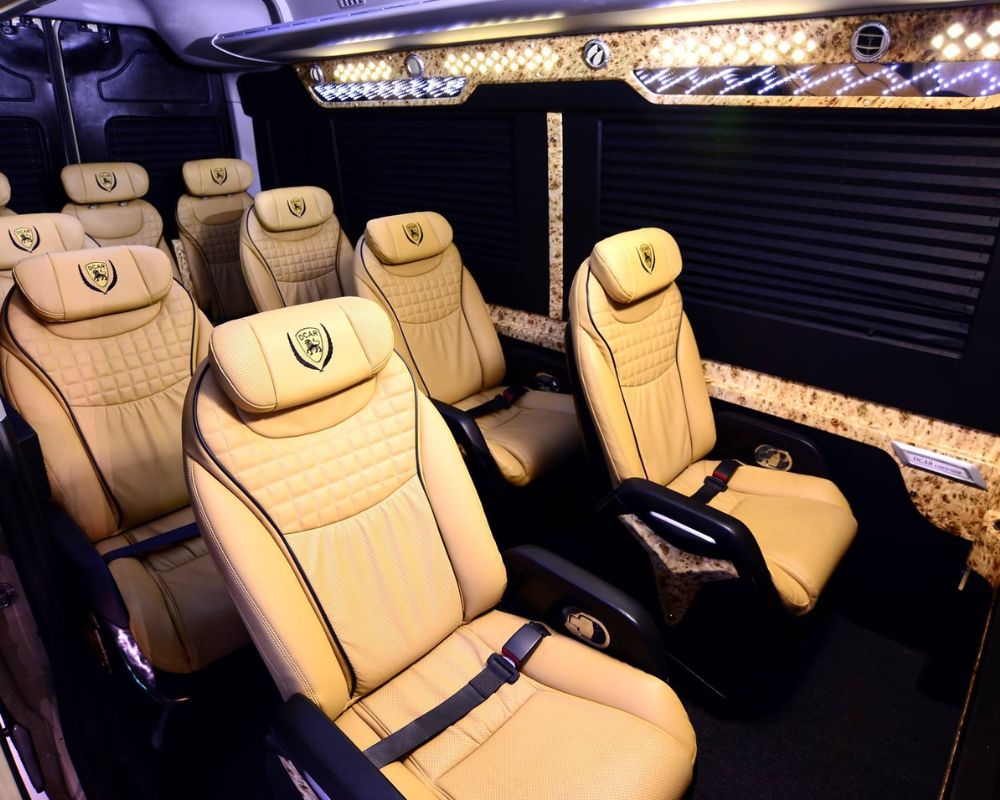 Ghế ngồi ghế xe limousine được bọc bằng da