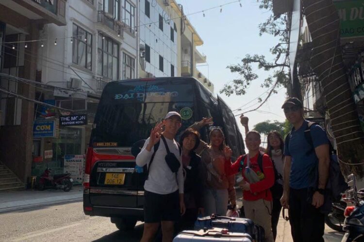 Thuê Xe Limousine Đi Lễ