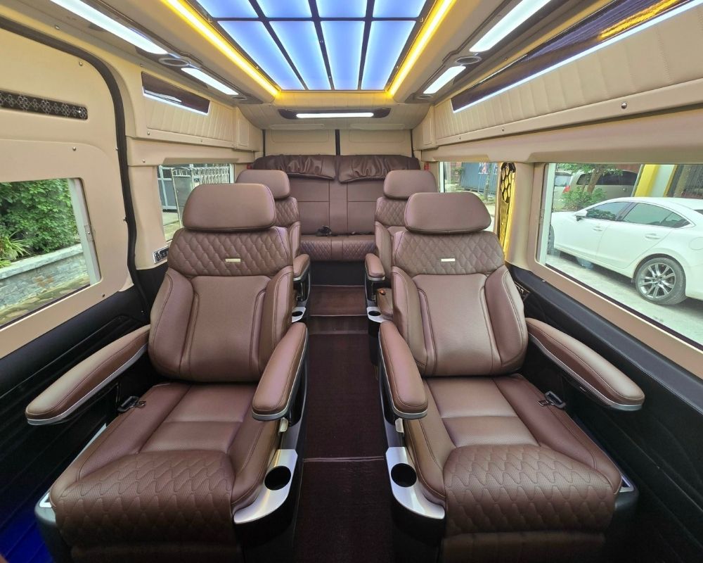 Ghế da xe limousine 9 chỗ