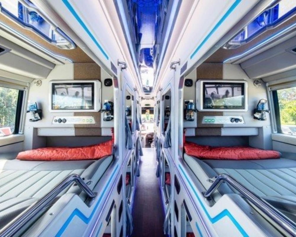 Xe limousine giường nằm sang trọng, hiện đại
