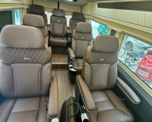 Dòng xe limousine 9 chỗ đi Hà Tĩnh