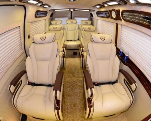 Nội thất xe limousine 9 chỗ