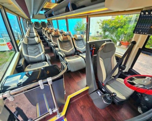 Thuê xe limousine 19 chỗ đi Sapa
