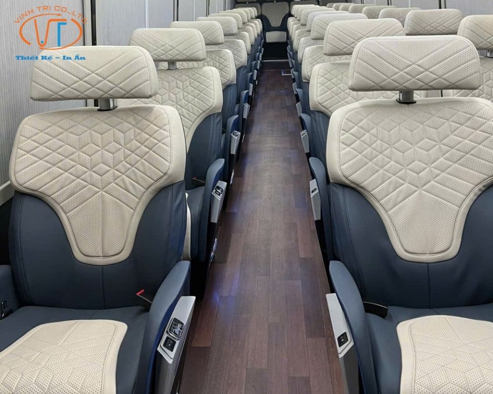 Xe limousine 32 chỗ có khả năng chỉnh điện
