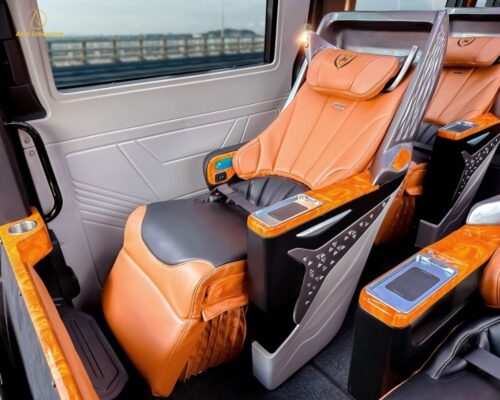 Ghế ngồi xe limousine sang trọng, hiện đại