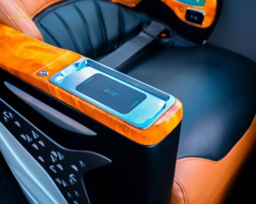 Nút cảm biến trên xe Dcar President Limousine
