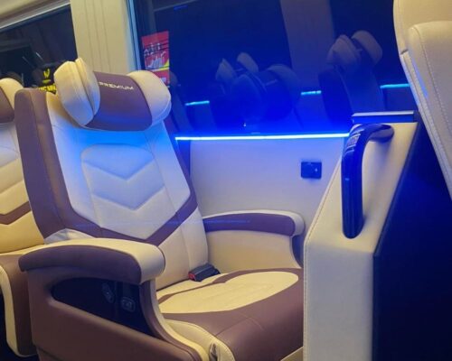 Ghế ngồi xe limousine rộng rãi, êm ái
