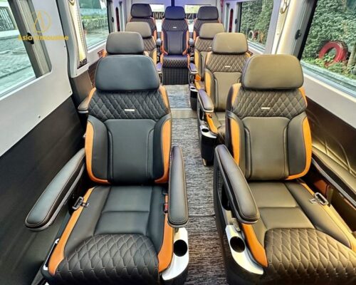 Ghế ngồi xe limousine 12 chỗ sang trọng