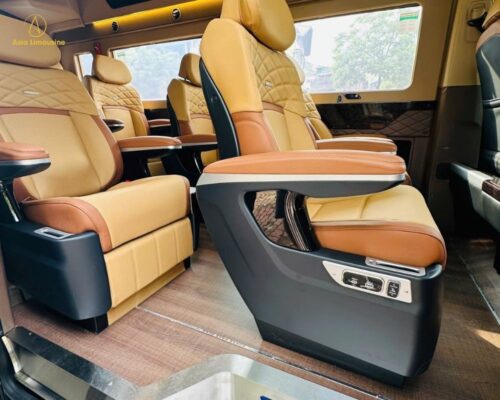 Hàng ghế của xe limousine 9 chỗ