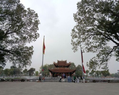 Thuê Xe Limousine Đi Đền Đô Bắc Ninh