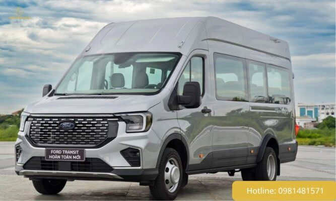 Xe limousine 12 chỗ Ford Transit