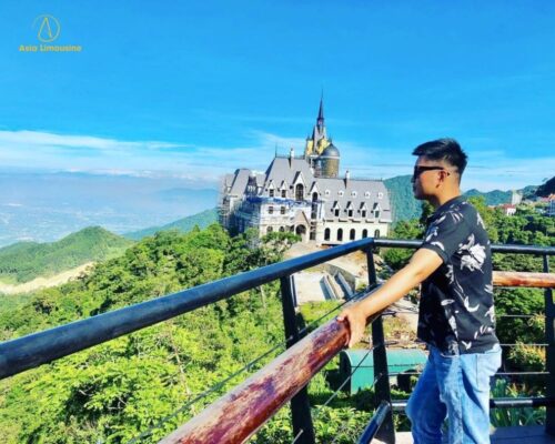 Tiệm cà phê Lâu Đài