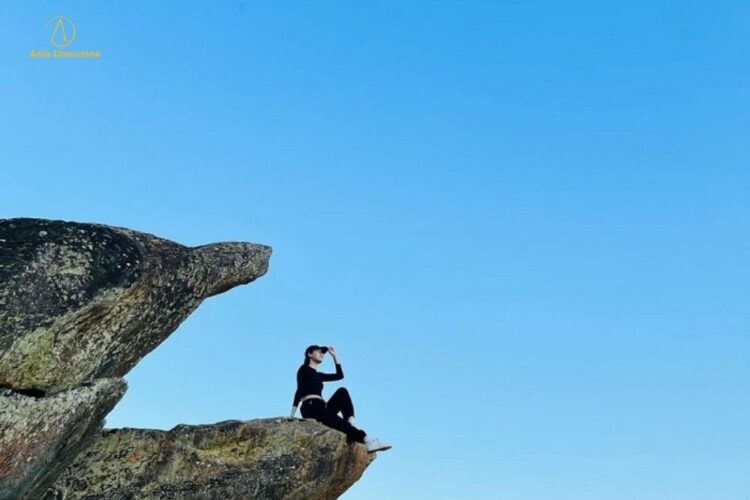 Mỏm Cá Heo, Tà Xùa