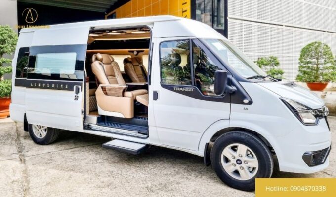 Thuê xe limousine 9 chỗ màu trắng